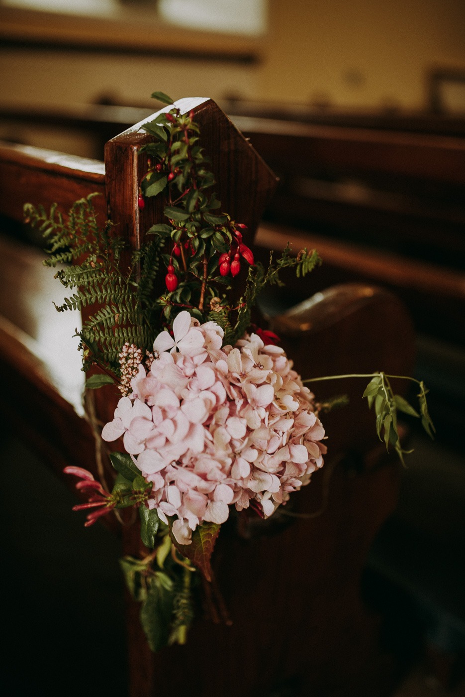 A vase of flowers on a table