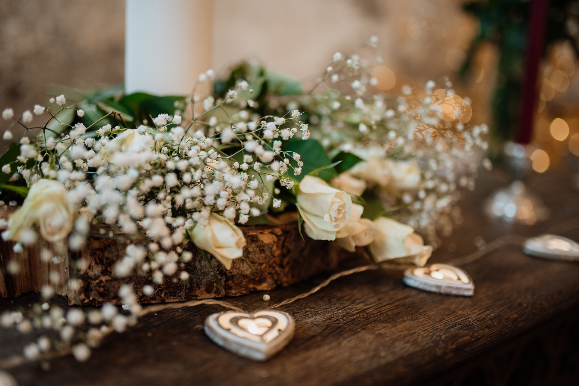 A bouquet of white flowers