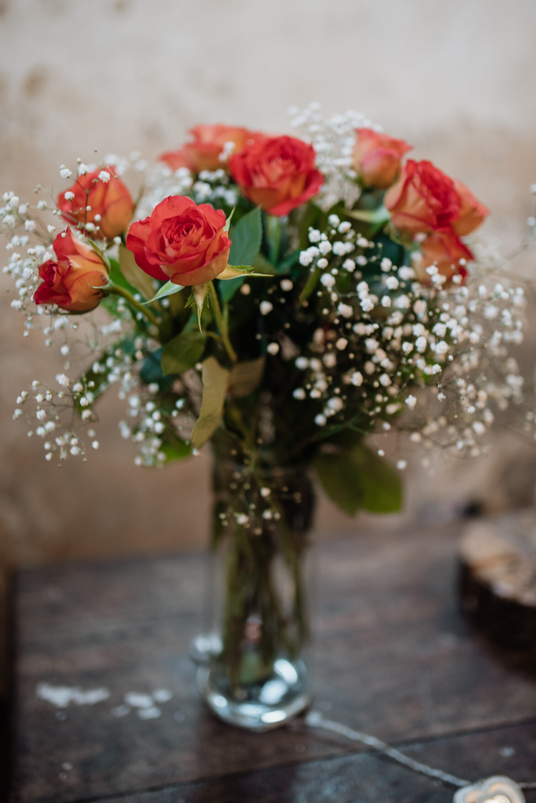 A vase of flowers