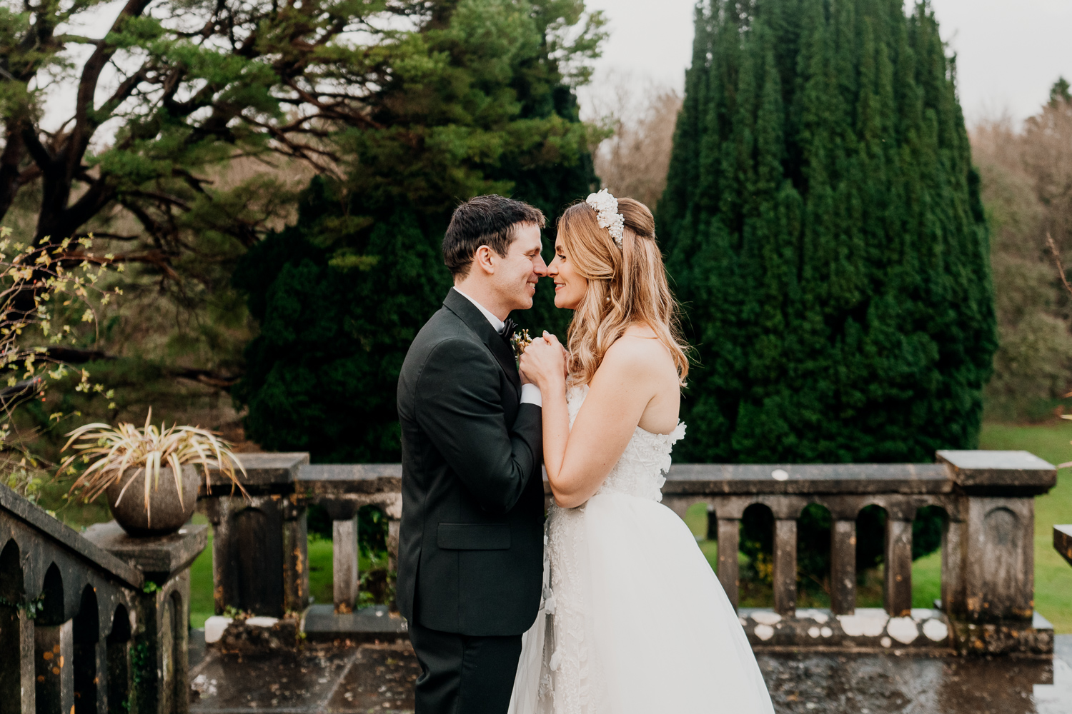 belleek-castle-ireland-bride-groom-photo-session-location