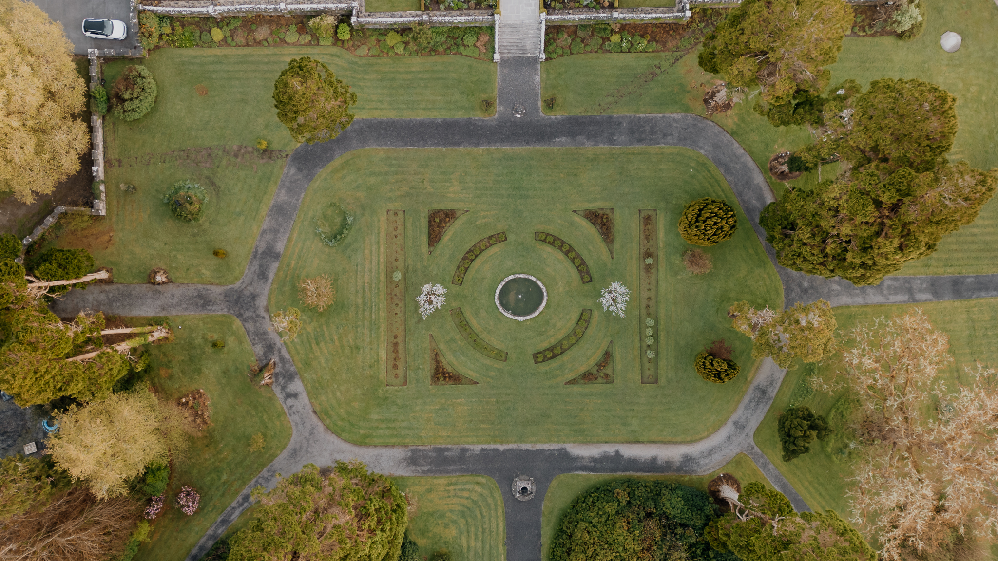 A large green square with a hole in it