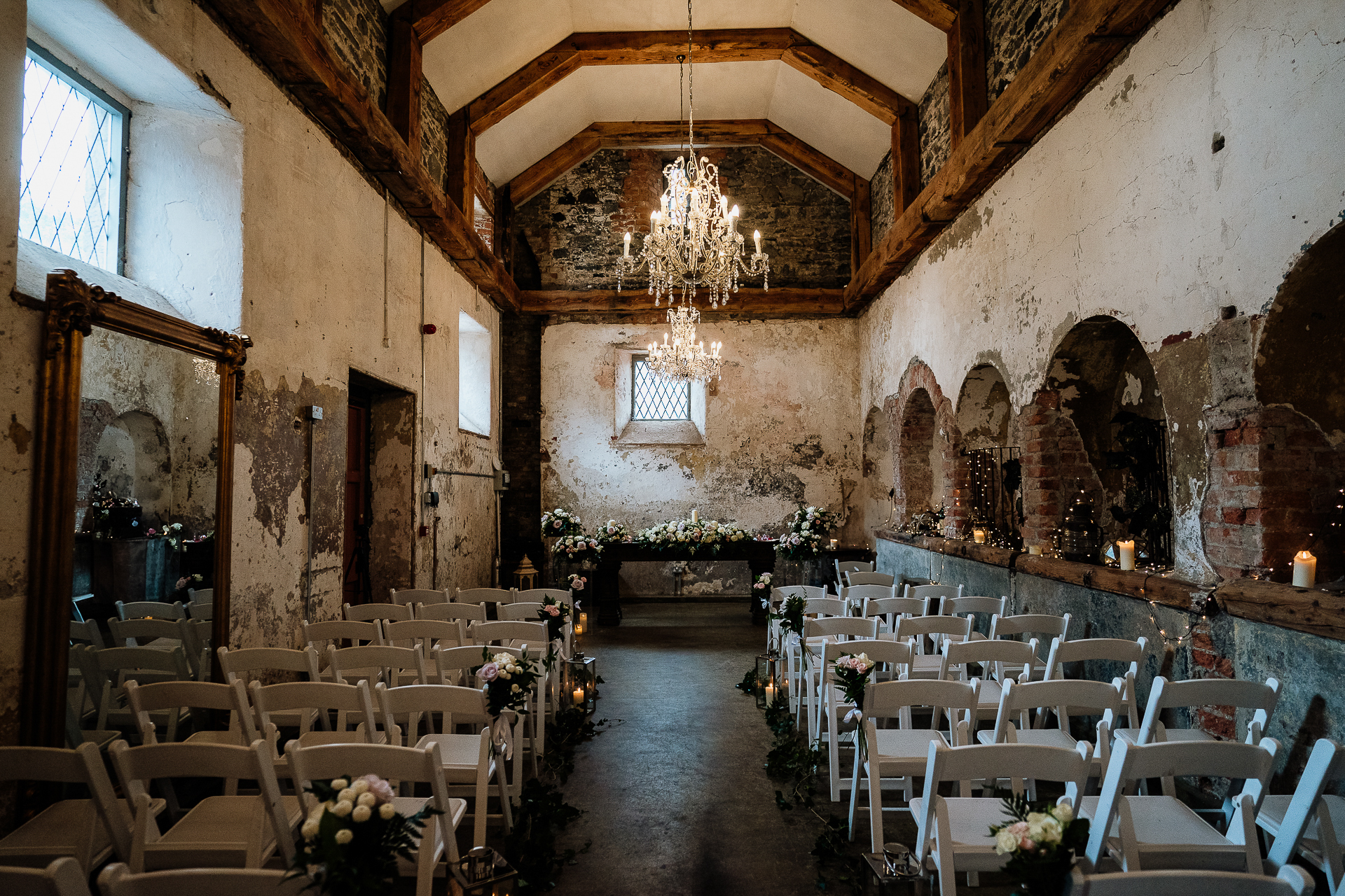 A room with tables and chairs