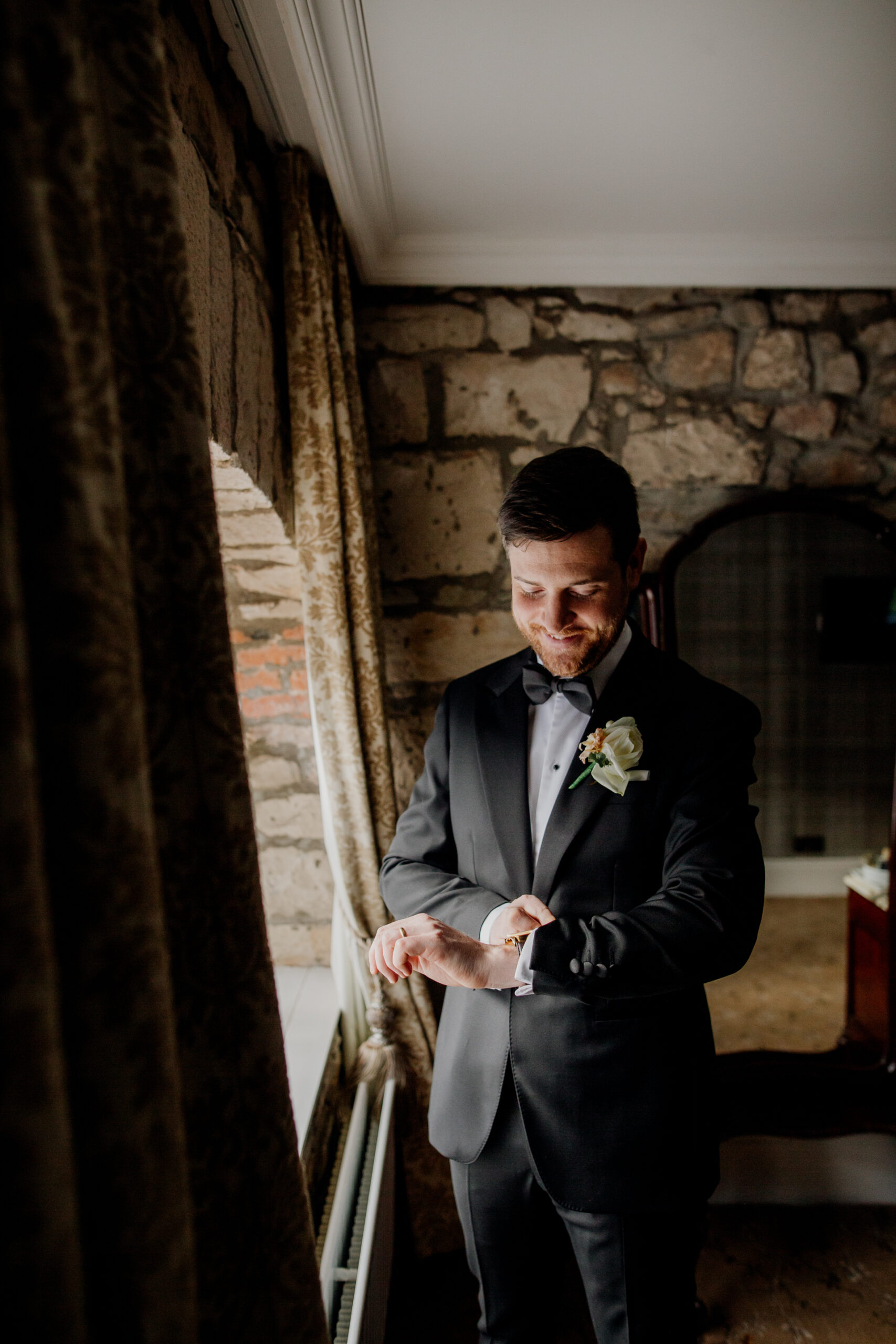 A man in a suit and tie