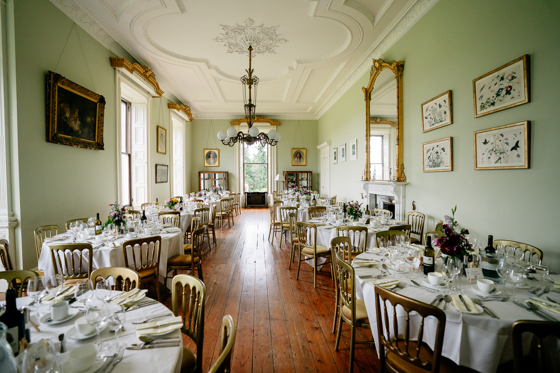 A room with tables and chairs