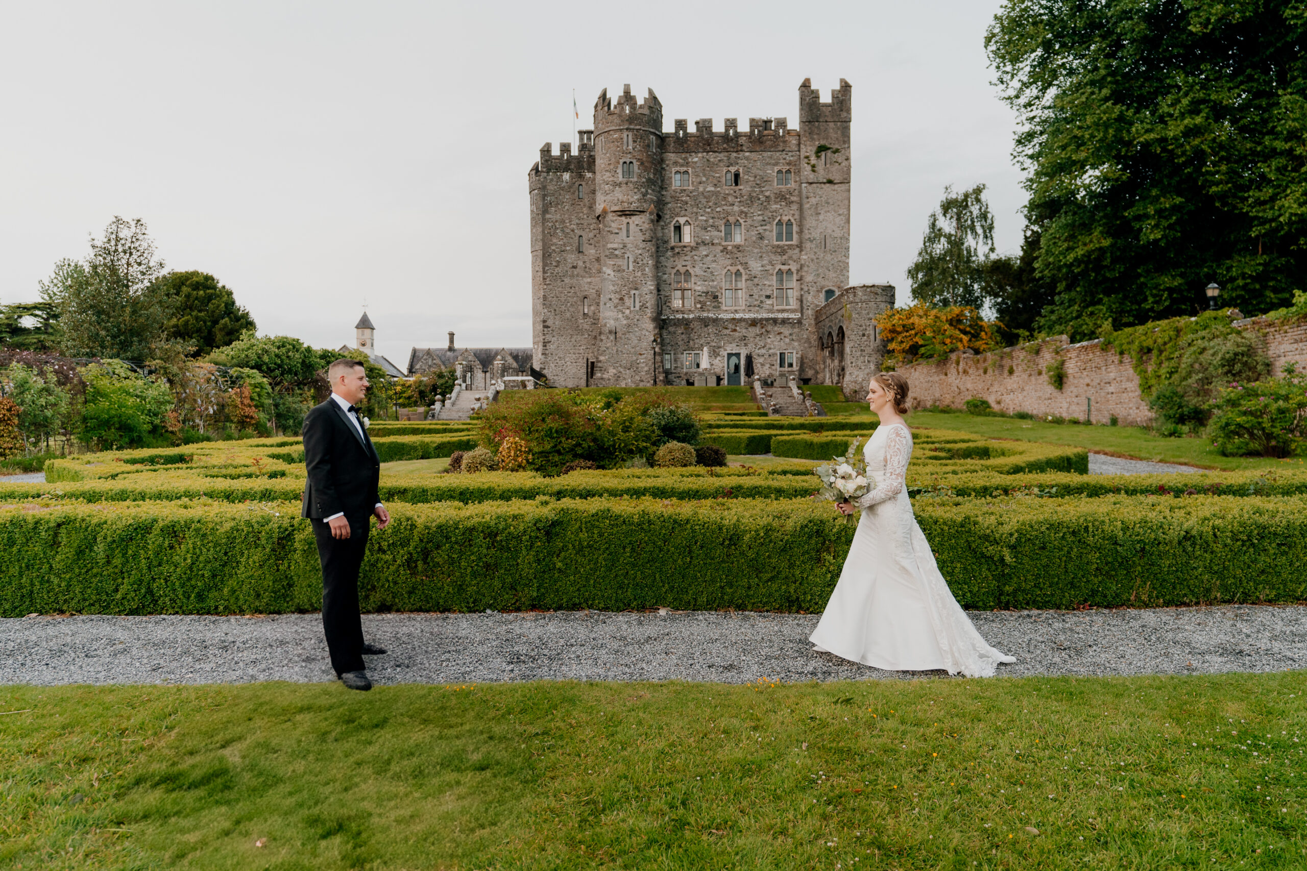 kilkea-castle-wedding-photoshoot-romantic-couples-session