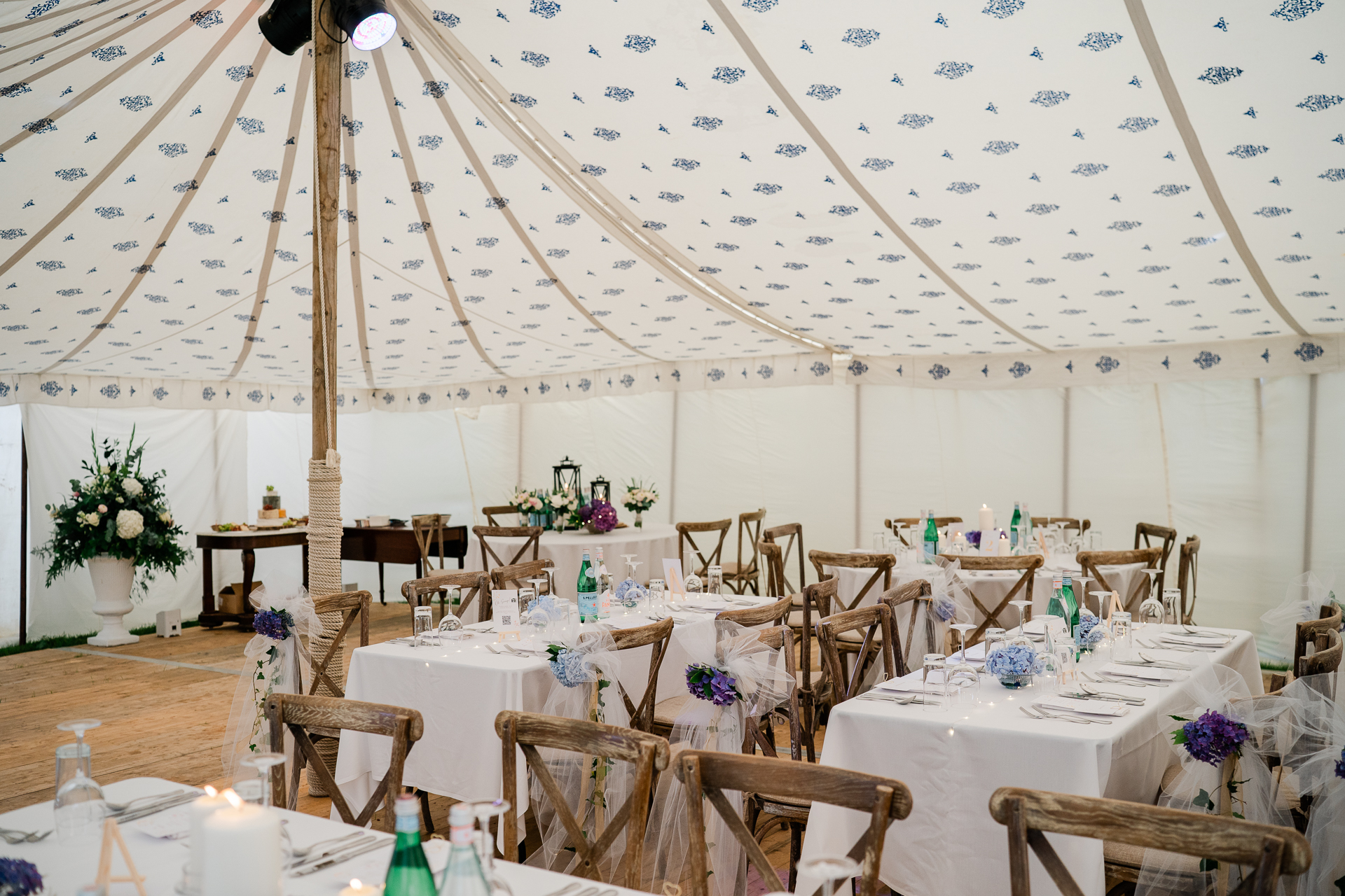 A large room with tables and chairs