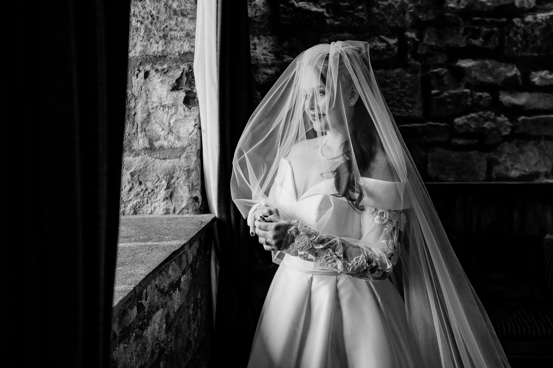 Bride and groom preparations at Cloughan Castle, beautifully captured by Galway Wedding Photographer Wojciech Koza.