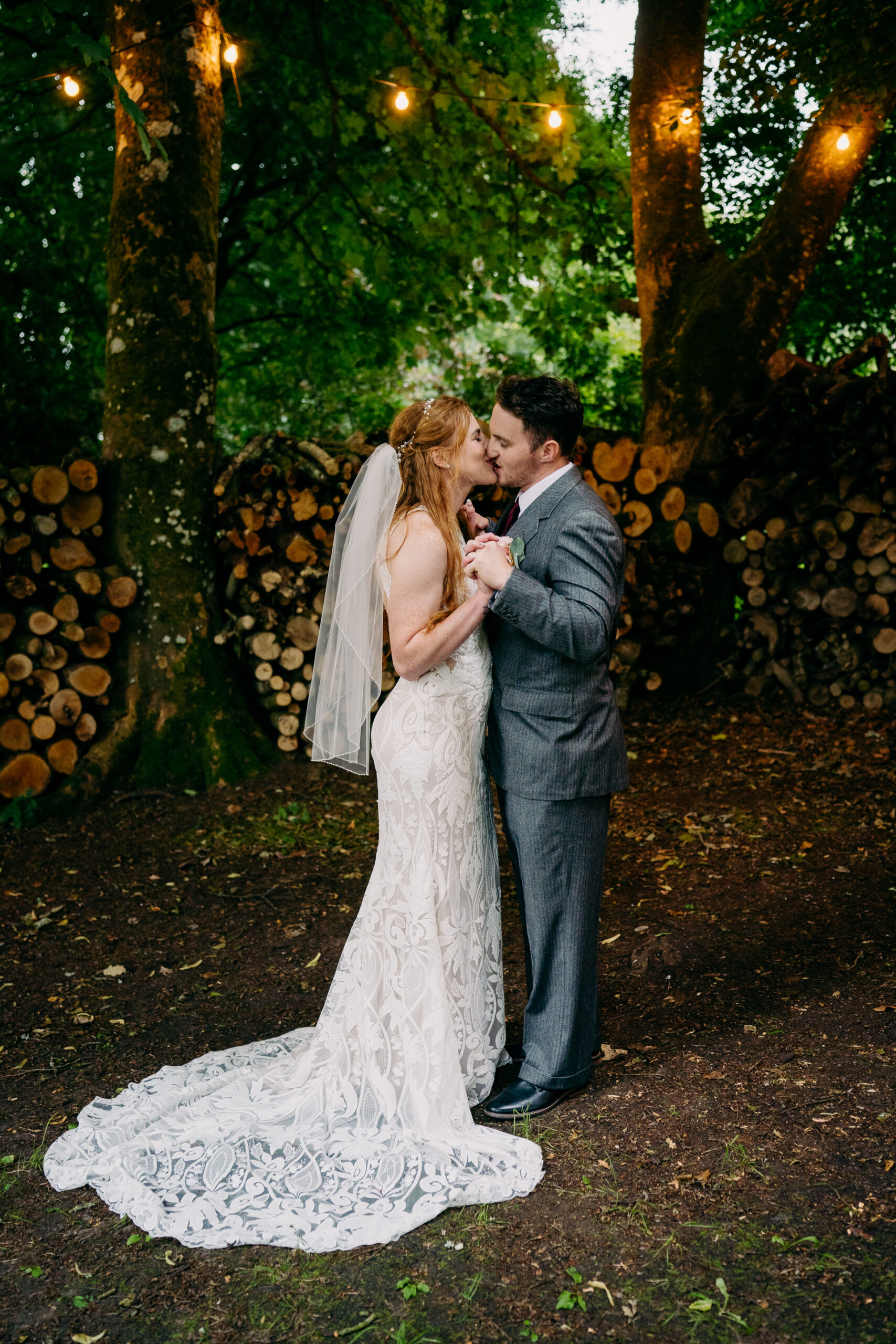 Beautiful moments captured at a Juniper Barn wedding in Ireland, showcasing the rustic charm and elegance of this stunning destination wedding venue. Perfect for couples looking for an intimate, romantic, and unforgettable experience. Discover more about Juniper Barn weddings and how we create timeless memories for your special day.