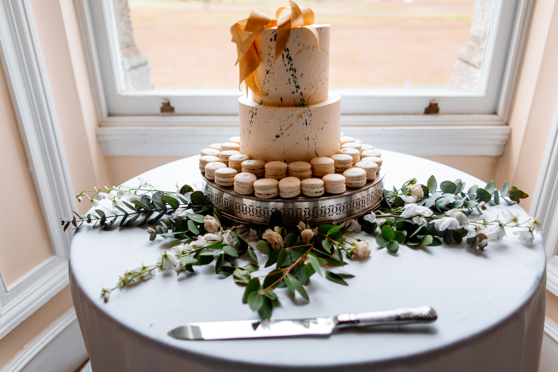 A cake with flowers on it