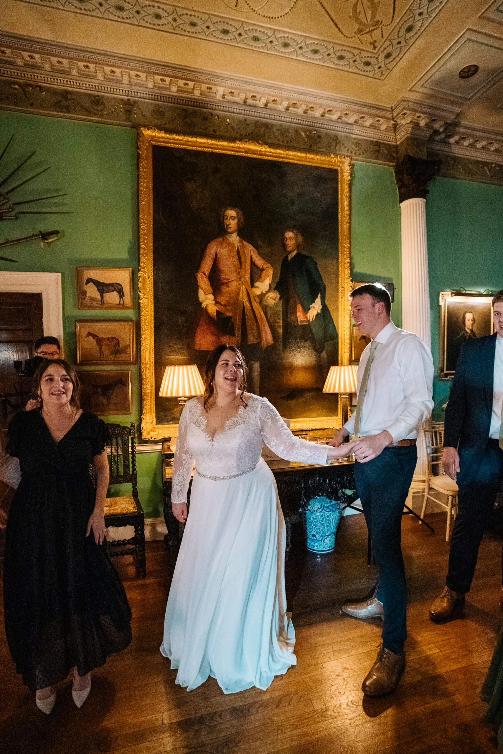 A stunning wedding at Glin Castle, beautifully captured by an experienced Ireland Wedding Photographer. This luxurious castle in Ireland offers breathtaking views, elegant interiors, and a timeless setting for couples planning their dream destination wedding.