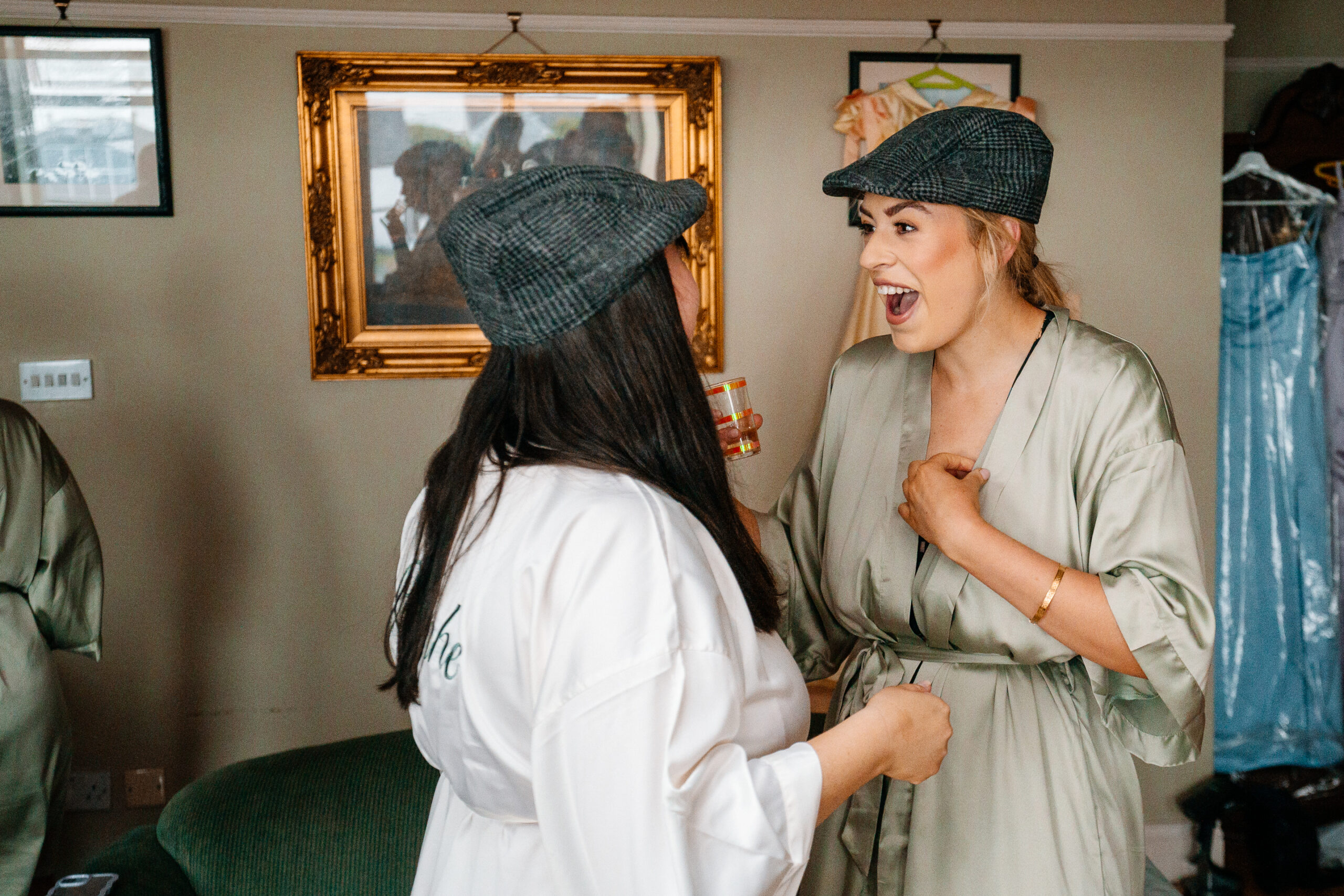 Bridesmaids getting ready at Tigh Ruairí, Inisheer – Aran Islands wedding morning