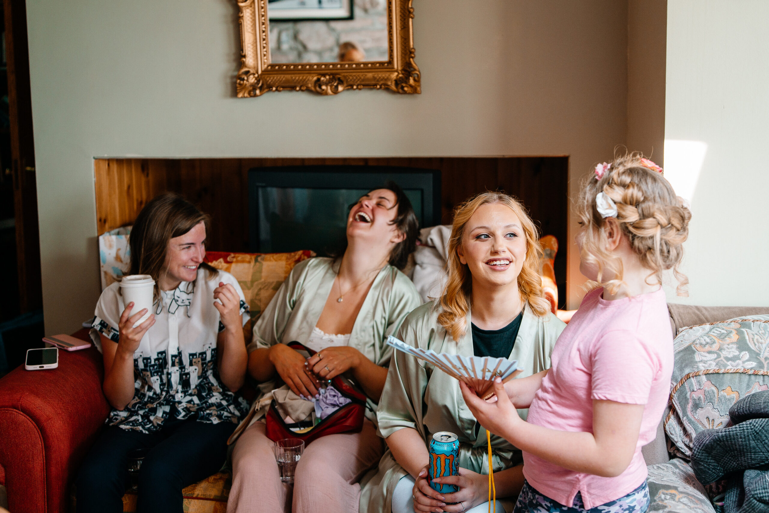 Bridesmaids getting ready at Tigh Ruairí, Inisheer – Aran Islands wedding morning