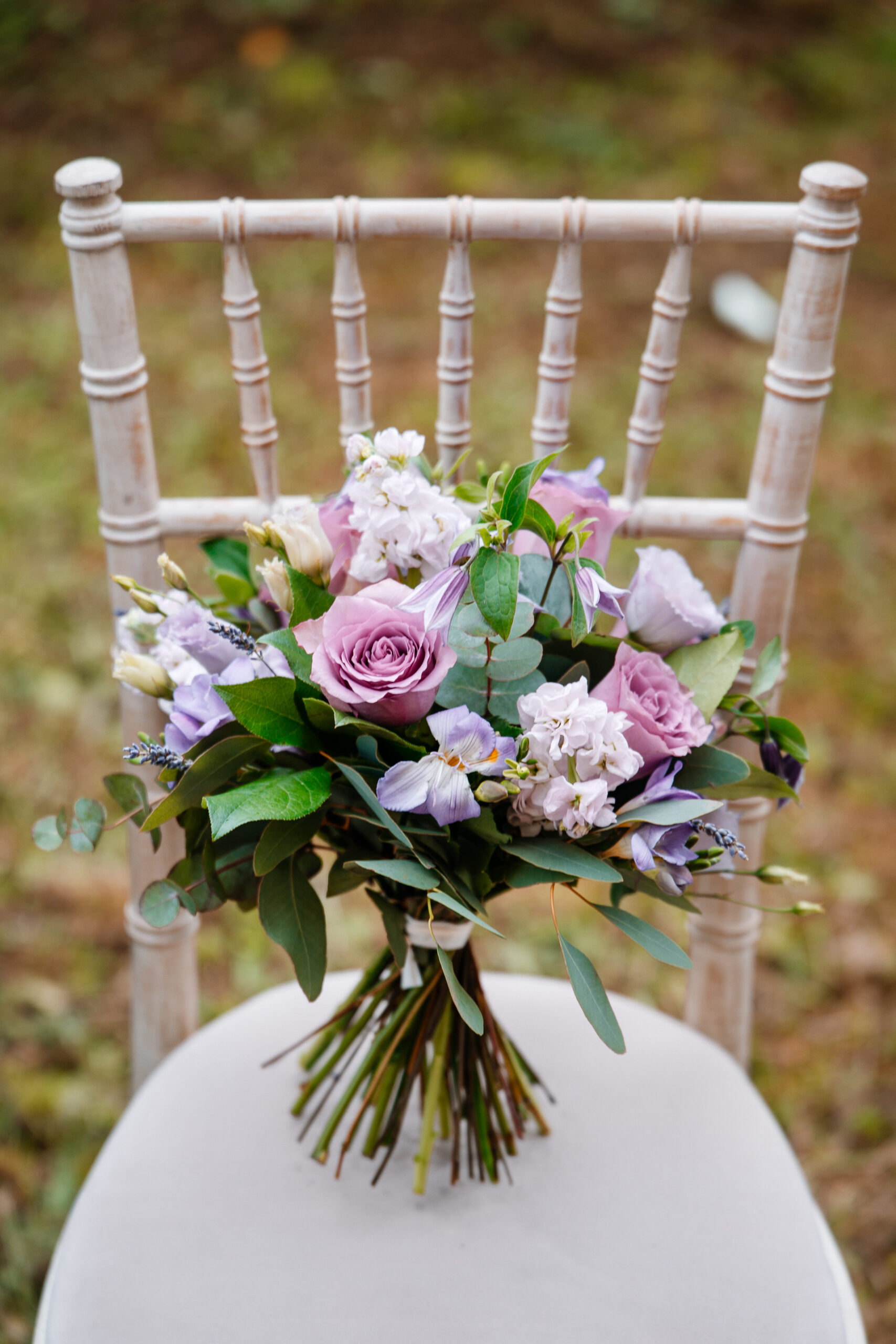Bridesmaids getting ready at Tigh Ruairí, Inisheer – Aran Islands wedding morning