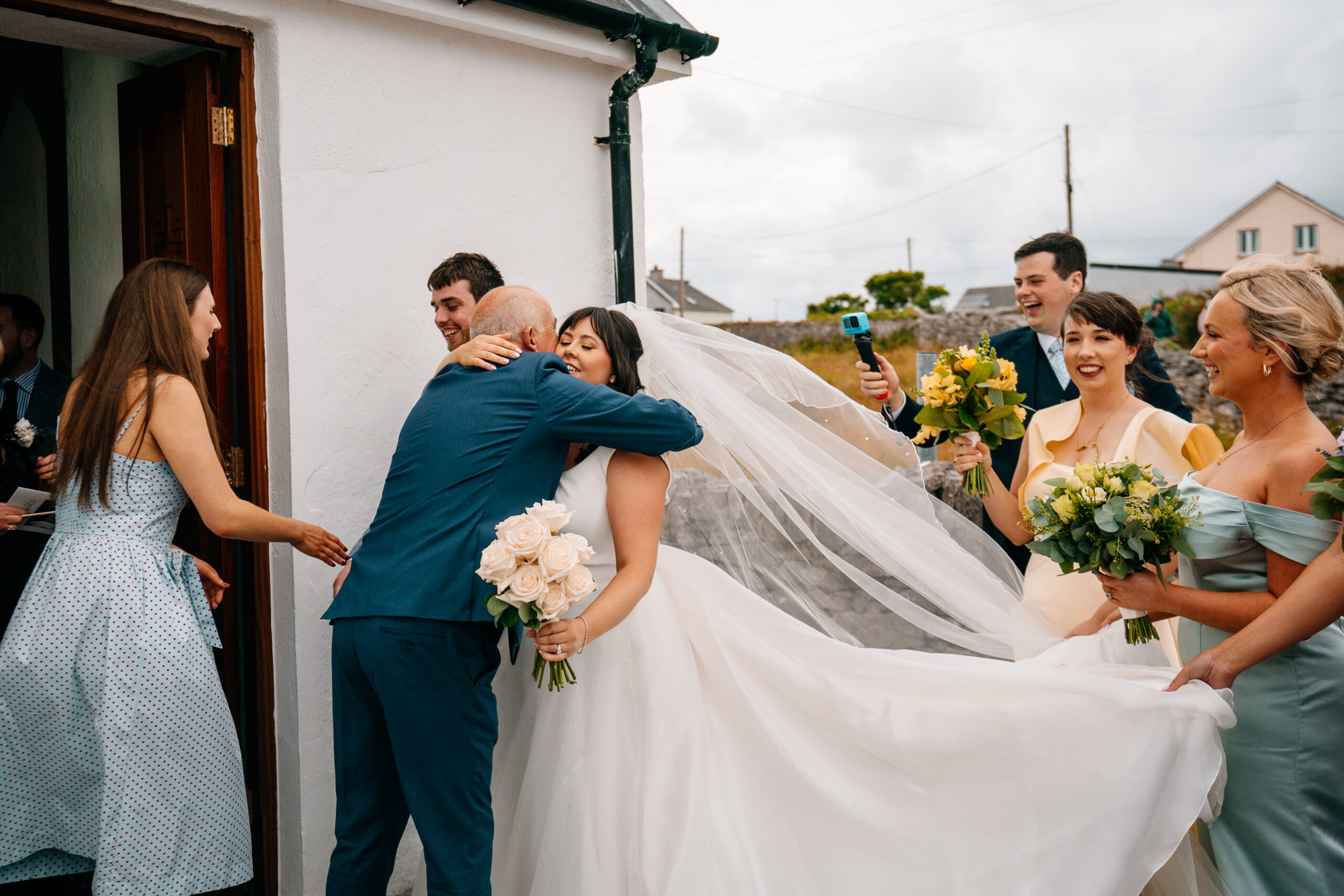 Wedding ceremony at Cill Ghobnait Church on Inisheer – Aran Islands elopement