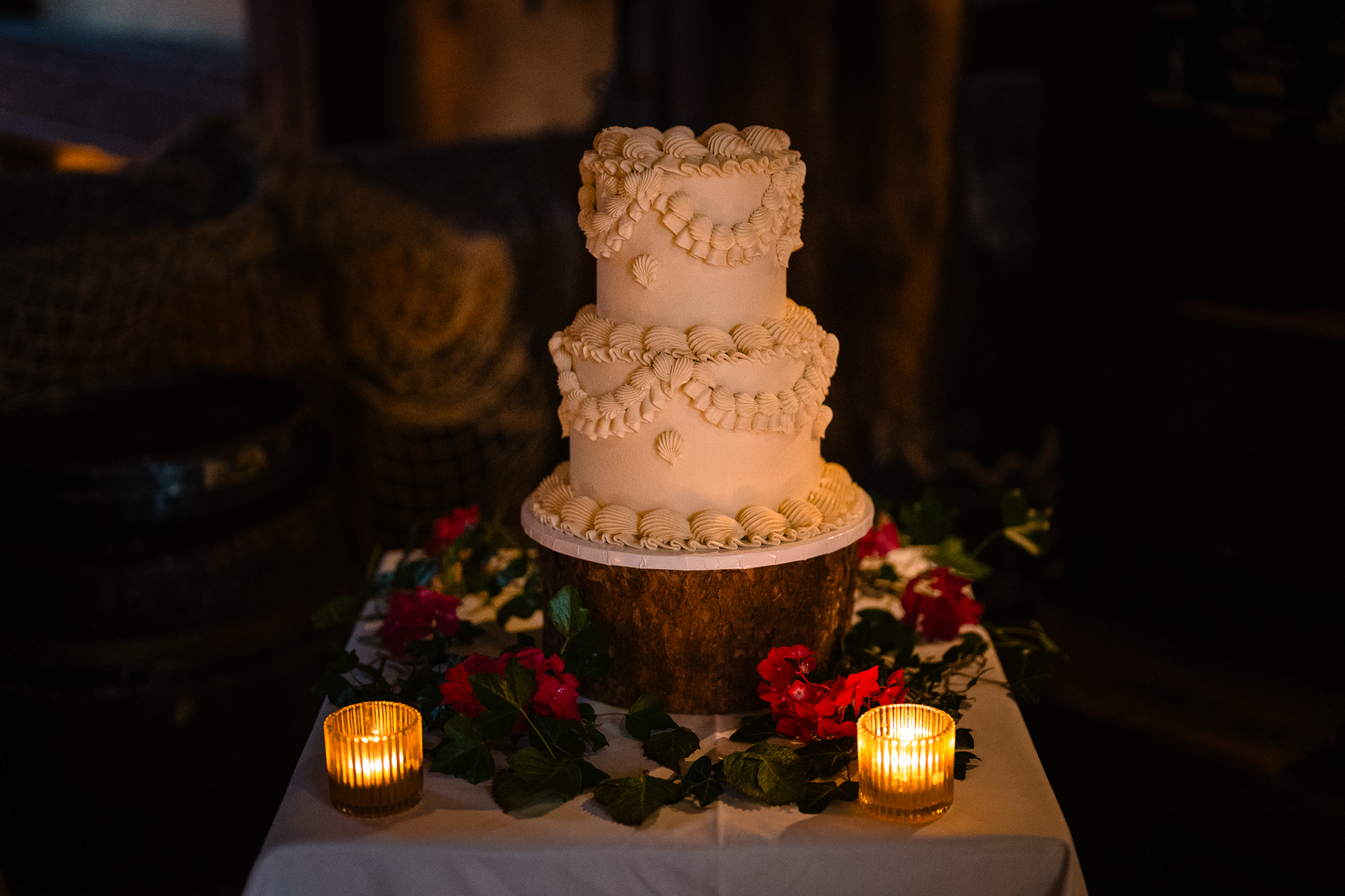 Intimate wedding reception and speeches at Belleek Castle in Ireland
