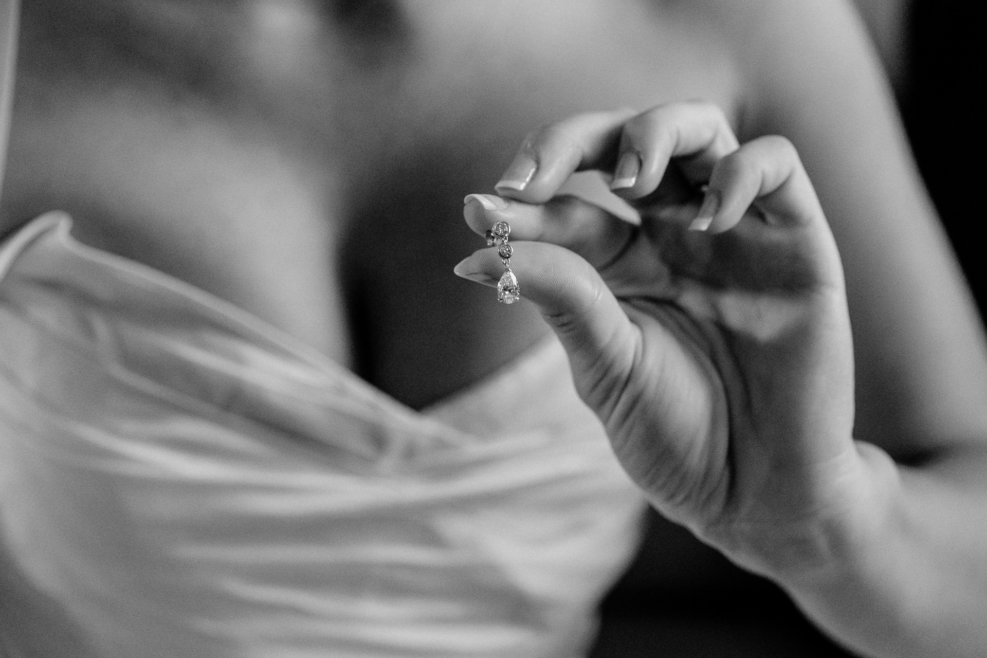 Bride and groom getting ready and First Look at Markree Castle – Destination Wedding Photographer