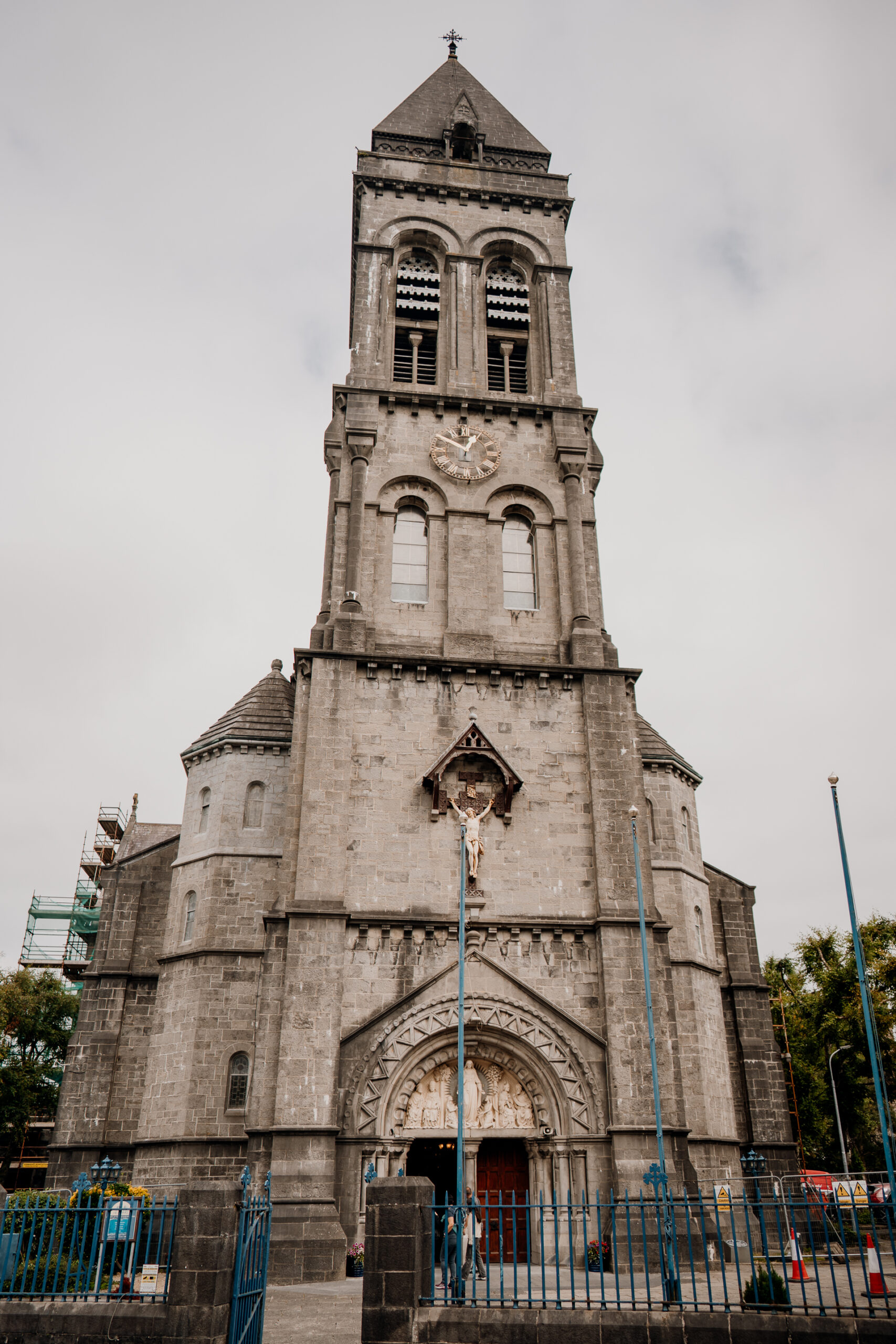 Sligo Cathedral wedding ceremony – candid and documentary photography in Ireland