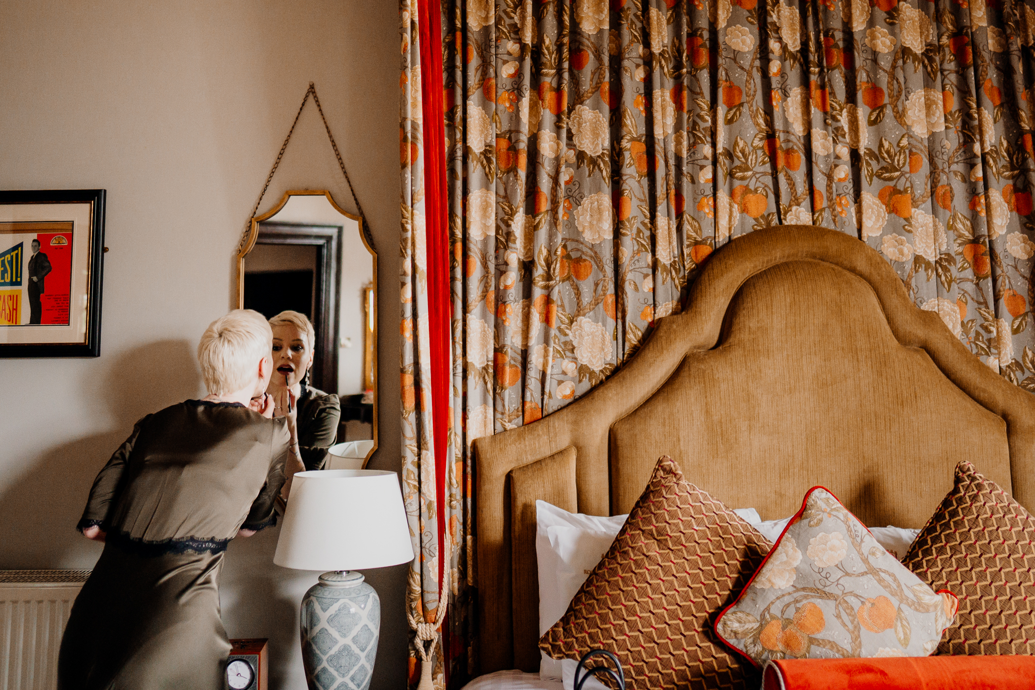 Couple getting ready for their intimate wedding in the Johnny Cash Room at Markree Castle Kopiuj ALT